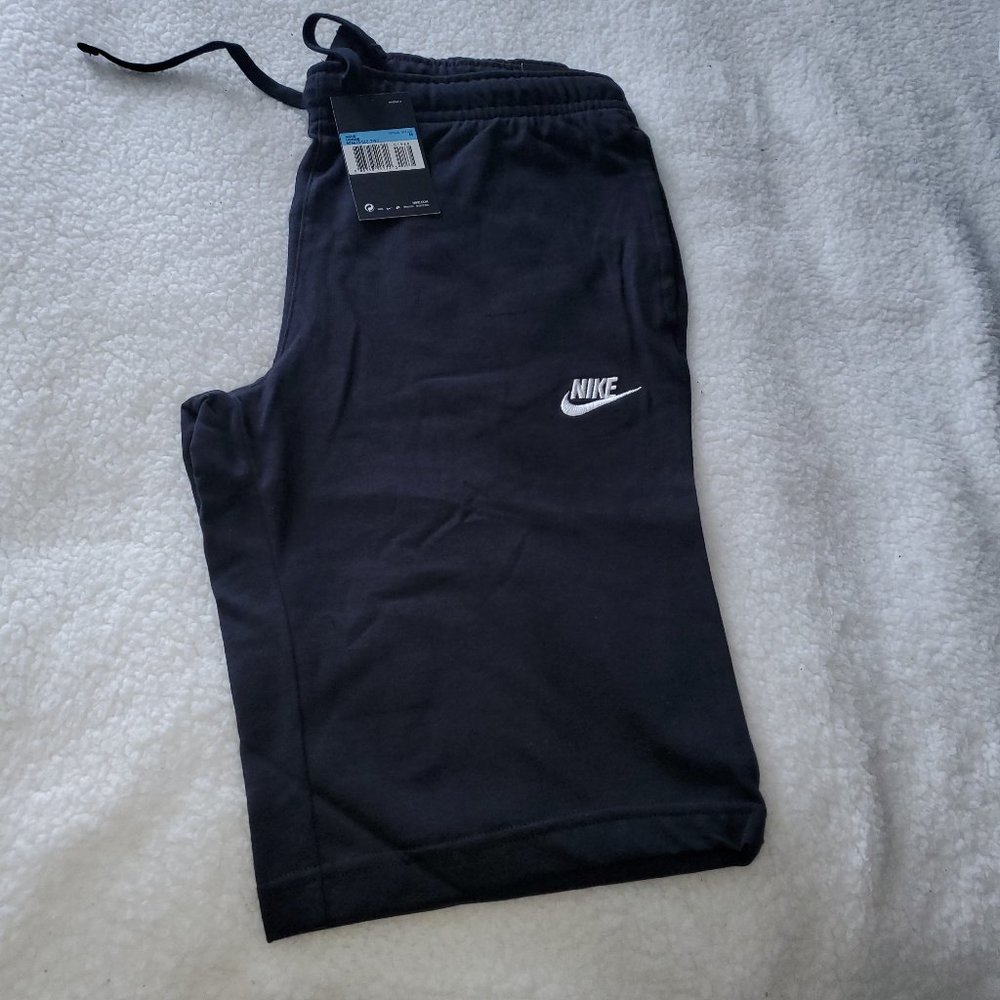 Nike Men, black shorts, size Medium